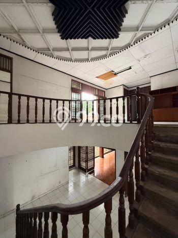 Siap Huni Hunian Elit 4 Kamar di Kebayoran Baru Dekat ke Mana Pun Siap Huni Hunian Elit 4 Kamar di Kebayoran Baru Dekat ke Mana Pun
