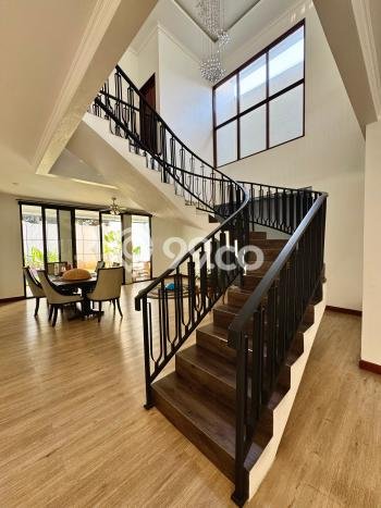 Rumah Luxury Modern Tanpa Renovasi di Cinere Jakarta Selatan Rumah Luxury Modern Tanpa Renovasi di Cinere Jakarta Selatan