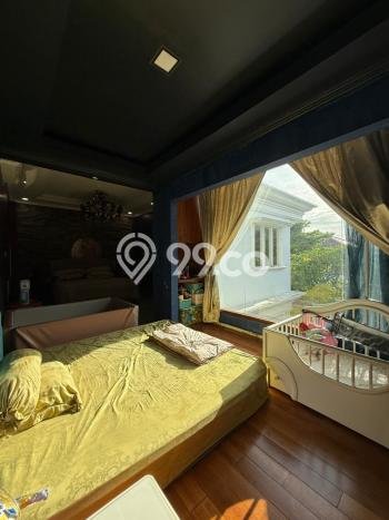 Hunian Elit LB 470m2 Siap Huni Desain Elegan di Bintaro, Tangerang Selatan Hunian Elit LB 470m2 Siap Huni Desain Elegan di Bintaro, Tangerang Selatan