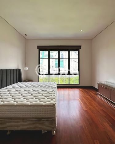 Siap Huni Hunian Elit 5 Kamar di Kebayoran Baru Dekat ke Mana Saja Siap Huni Hunian Elit 5 Kamar di Kebayoran Baru Dekat ke Mana Saja