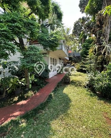 Dijual Rumah Mewah Megah Dengan View Eksklusif di Senayan, Jakarta Selatan Dijual Rumah Mewah Megah Dengan View Eksklusif di Senayan, Jakarta Selatan