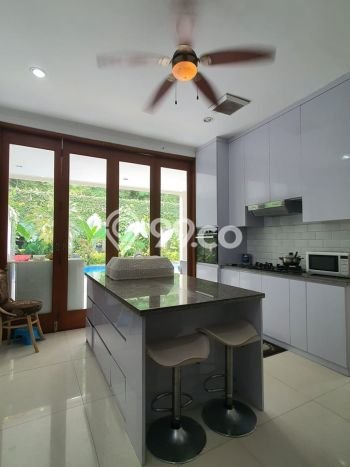 For Sale! Premium House LT 490m2 Desain Modern di Cirendeu For Sale! Premium House LT 490m2 Desain Modern di Cirendeu