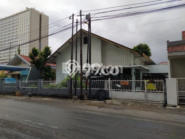Dijual Rumah Premium dengan Fasilitas Sekitar Komplit di Semarang Selatan, Semarang Dijual Rumah Premium dengan Fasilitas Sekitar Komplit di Semarang Selatan, Semarang