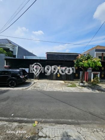 Rumah LT 410m2m² Dekat dengan Akses Transportasi, Semarang - Harga Terjangkau Rumah LT 410m2m² Dekat dengan Akses Transportasi, Semarang - Harga Terjangkau