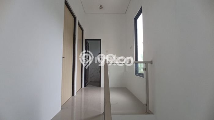 PENAWARAN TERBAIK! Rumah Premium area Ngaliyan, Luas 123m2m² Bangunan 90m2m² PENAWARAN TERBAIK! Rumah Premium area Ngaliyan, Luas 123m2m² Bangunan 90m2m²