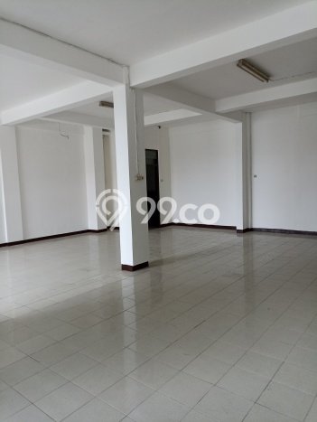 Ruko disewakan lokasi strategis Wonocolo Surabaya 420m2 Ruko disewakan lokasi strategis Wonocolo Surabaya 420m2