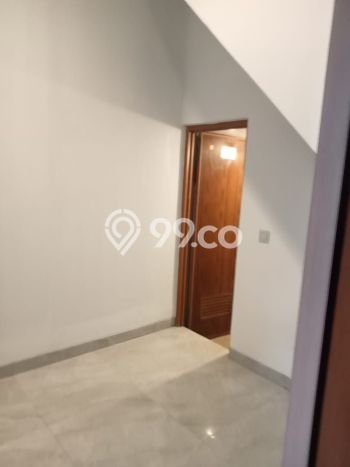 Jual Rumah Mewah Megah Dengan View Eksklusif di Permata Buana, Jakarta Barat Jual Rumah Mewah Megah Dengan View Eksklusif di Permata Buana, Jakarta Barat
