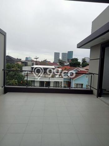 Jual Rumah Mewah Megah Dengan View Eksklusif di Permata Buana, Jakarta Barat Jual Rumah Mewah Megah Dengan View Eksklusif di Permata Buana, Jakarta Barat