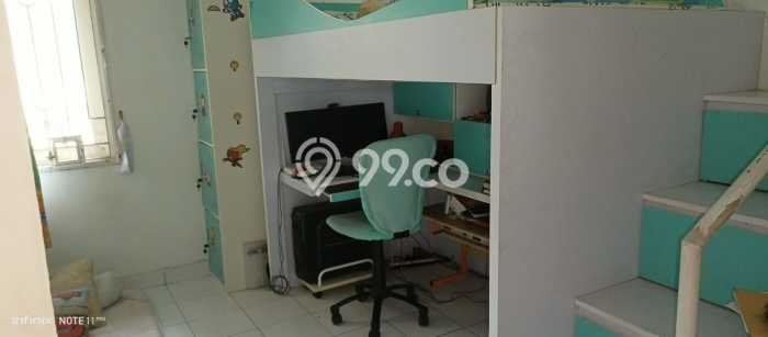 Rumah LT 181m² / LB 100m² Area Strategis di BSD Taman Crysant, Tangerang Rumah LT 181m² / LB 100m² Area Strategis di BSD Taman Crysant, Tangerang