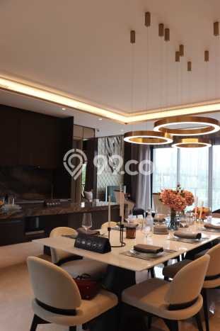 Rumah 5 KT 5 KM LT 276m², Luas Bangunan 441m² di BSD, Tangerang Rumah 5 KT 5 KM LT 276m², Luas Bangunan 441m² di BSD, Tangerang