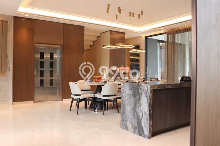 Rumah 5 KT 5 KM LT 276m², Luas Bangunan 441m² di BSD, Tangerang Rumah 5 KT 5 KM LT 276m², Luas Bangunan 441m² di BSD, Tangerang