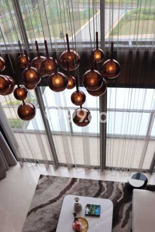 Rumah 5 KT 5 KM LT 276m², Luas Bangunan 441m² di BSD, Tangerang Rumah 5 KT 5 KM LT 276m², Luas Bangunan 441m² di BSD, Tangerang