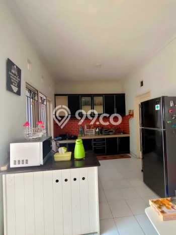 Rumah LT 181m² / LB 100m² Area Strategis di BSD Taman Crysant, Tangerang Rumah LT 181m² / LB 100m² Area Strategis di BSD Taman Crysant, Tangerang