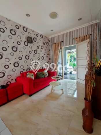 Rumah LT 181m² / LB 100m² Area Strategis di BSD Taman Crysant, Tangerang Rumah LT 181m² / LB 100m² Area Strategis di BSD Taman Crysant, Tangerang