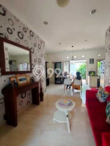 Rumah LT 181m² / LB 100m² Area Strategis di BSD Taman Crysant, Tangerang Rumah LT 181m² / LB 100m² Area Strategis di BSD Taman Crysant, Tangerang