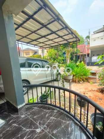 Rumah LT 181m² / LB 100m² Area Strategis di BSD Taman Crysant, Tangerang Rumah LT 181m² / LB 100m² Area Strategis di BSD Taman Crysant, Tangerang