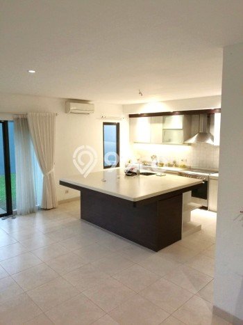 Hunian Elit LB 300m2 Siap Pakai Desain Elegan di BSD Vermont, Tangerang Hunian Elit LB 300m2 Siap Pakai Desain Elegan di BSD Vermont, Tangerang
