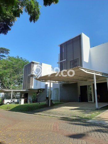 Hunian Elit LB 300m2 Siap Pakai Desain Elegan di BSD Vermont, Tangerang Hunian Elit LB 300m2 Siap Pakai Desain Elegan di BSD Vermont, Tangerang