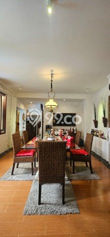 Jual Rumah Mewah Elegan Dengan View Cantik di Bintaro, Tangerang Selatan Jual Rumah Mewah Elegan Dengan View Cantik di Bintaro, Tangerang Selatan