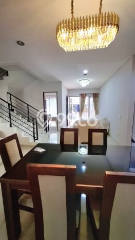 Hunian Elit LB 190m2 Siap Pakai Desain Elegan di BSD, Tangerang Hunian Elit LB 190m2 Siap Pakai Desain Elegan di BSD, Tangerang