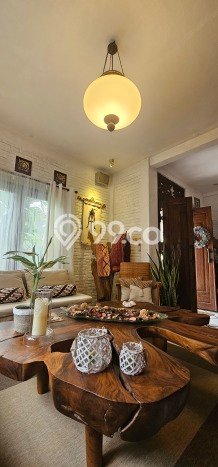 Jual Rumah Mewah Elegan Dengan View Cantik di Bintaro, Tangerang Selatan Jual Rumah Mewah Elegan Dengan View Cantik di Bintaro, Tangerang Selatan