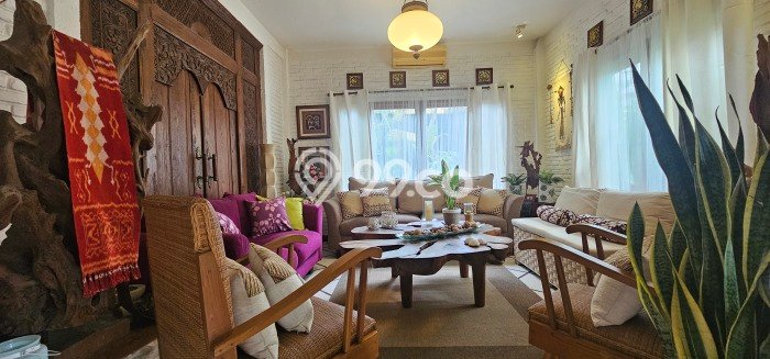 Jual Rumah Mewah Elegan Dengan View Cantik di Bintaro, Tangerang Selatan Jual Rumah Mewah Elegan Dengan View Cantik di Bintaro, Tangerang Selatan