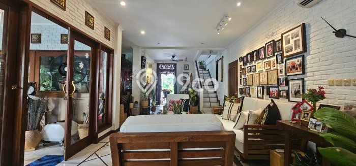 Jual Rumah Mewah Elegan Dengan View Cantik di Bintaro, Tangerang Selatan Jual Rumah Mewah Elegan Dengan View Cantik di Bintaro, Tangerang Selatan