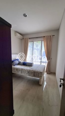Hunian Elit LB 190m2 Siap Pakai Desain Elegan di BSD, Tangerang Hunian Elit LB 190m2 Siap Pakai Desain Elegan di BSD, Tangerang