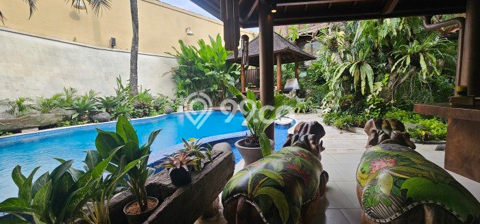 Jual Rumah Mewah Elegan Dengan View Cantik di Bintaro, Tangerang Selatan Jual Rumah Mewah Elegan Dengan View Cantik di Bintaro, Tangerang Selatan