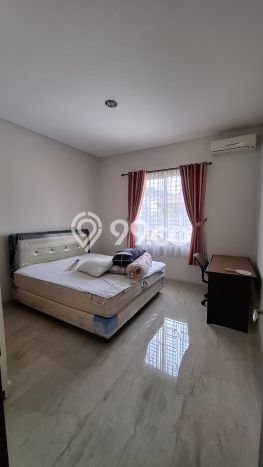 Hunian Elit LB 190m2 Siap Pakai Desain Elegan di BSD, Tangerang Hunian Elit LB 190m2 Siap Pakai Desain Elegan di BSD, Tangerang