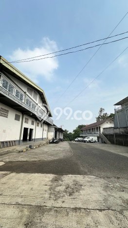 Disewakan Gudang di Kawasan Ramai Ciangsana Luas 2000m2 Disewakan Gudang di Kawasan Ramai Ciangsana Luas 2000m2