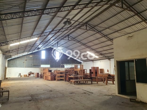 Lokasi Strategis! Dijual Gudang Bisnis di Grogol, Sukoharjo Kondisi Baik Lokasi Strategis! Dijual Gudang Bisnis di Grogol, Sukoharjo Kondisi Baik