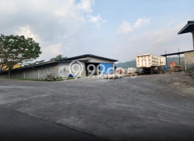 Unit Gudang disewakan di Temanggung Temanggung dengan LT 15000m2 / LB 15000m2 Unit Gudang disewakan di Temanggung Temanggung dengan LT 15000m2 / LB 15000m2