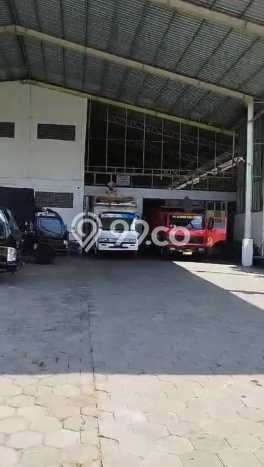 Unit Gudang Dijual di Yogyakarta LT 5000m2 & LB 4040m2 Unit Gudang Dijual di Yogyakarta LT 5000m2 & LB 4040m2