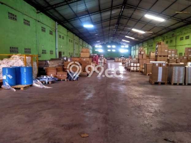 Gudang untuk disewa di Colomadu punya LT 1800m2 & LB 1500m2 harga sewa kompetitif Gudang untuk disewa di Colomadu punya LT 1800m2 & LB 1500m2 harga sewa kompetitif
