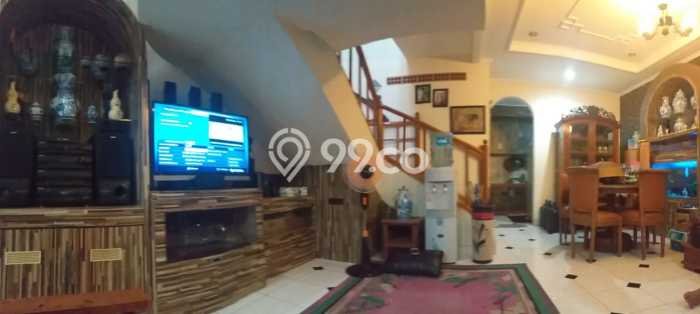 Dijual Rumah 4 Kamar Lokasi Strategis Bagus dan Strategis di Solo Baru Dijual Rumah 4 Kamar Lokasi Strategis Bagus dan Strategis di Solo Baru
