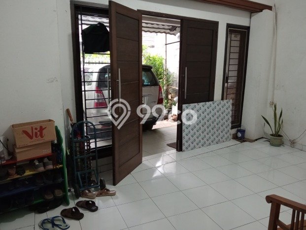 Unit Ruko Dijual di Jakarta Barat LT 110m2 & LB 240m2 Unit Ruko Dijual di Jakarta Barat LT 110m2 & LB 240m2