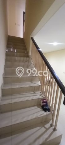 Rumah Kontrakan Jakarta Barat LT 60m2 LB 87m2 Kawasan Green Lake City Rumah Kontrakan Jakarta Barat LT 60m2 LB 87m2 Kawasan Green Lake City