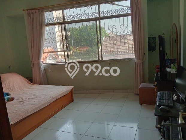 Unit Ruko Dijual di Jakarta Barat LT 110m2 & LB 240m2 Unit Ruko Dijual di Jakarta Barat LT 110m2 & LB 240m2