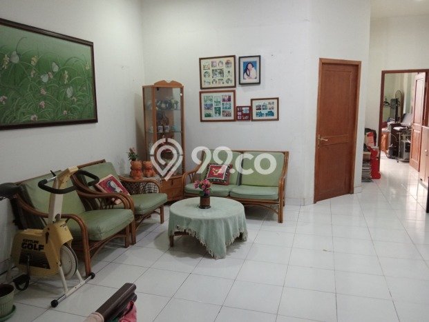 Unit Ruko Dijual di Jakarta Barat LT 110m2 & LB 240m2 Unit Ruko Dijual di Jakarta Barat LT 110m2 & LB 240m2