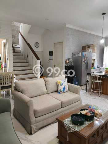 Rumah Modern 4 KT di BSD Nusaloka Tangerang Semi Furnished Rumah Modern 4 KT di BSD Nusaloka Tangerang Semi Furnished