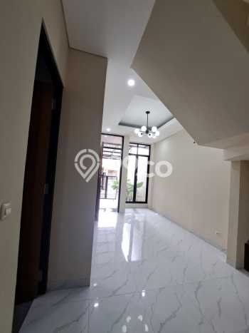 Rumah Minimalis 3 Kamar LT 84m2 di BSD Kencana Loka Rumah Minimalis 3 Kamar LT 84m2 di BSD Kencana Loka