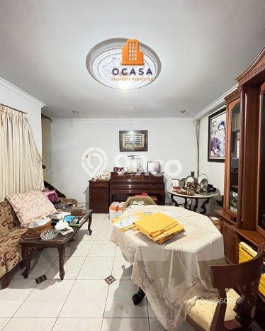 Ready to Use! Premium House LT 283m2 Desain Modern di SCBD Ready to Use! Premium House LT 283m2 Desain Modern di SCBD