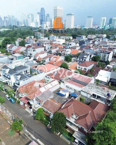 For Sale! Luxury House LT 345m2 Desain Modern di Senayan For Sale! Luxury House LT 345m2 Desain Modern di Senayan