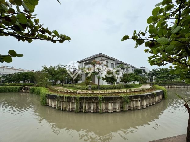 Rumah Luxury Modern Siap Huni di Golf Island Jakarta Utara Rumah Luxury Modern Siap Huni di Golf Island Jakarta Utara