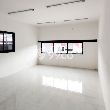AREA TERBAIK! Gudang di Kosambi, Luas 300m2m², Area Bisnis AREA TERBAIK! Gudang di Kosambi, Luas 300m2m², Area Bisnis