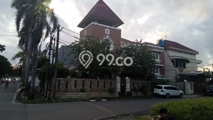 Jual Rumah Mewah Elegan Dengan View Eksklusif di Cengkareng Barat, Jakarta Barat Jual Rumah Mewah Elegan Dengan View Eksklusif di Cengkareng Barat, Jakarta Barat