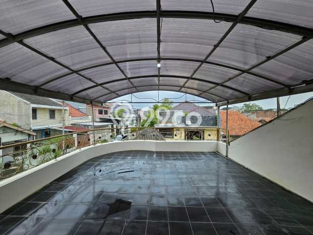 Rumah Strategis Minimalis Lb 232m2 di Semarang Timur, Semarang Rumah Strategis Minimalis Lb 232m2 di Semarang Timur, Semarang