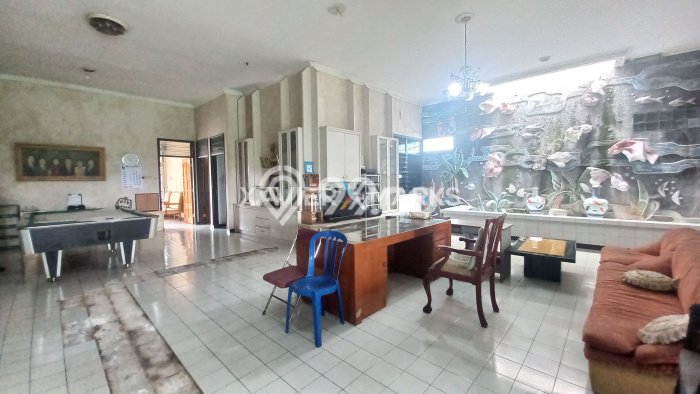 Rumah Mewah Siap Huni LT 758m2 di Gajah Mungkur, Semarang Rumah Mewah Siap Huni LT 758m2 di Gajah Mungkur, Semarang