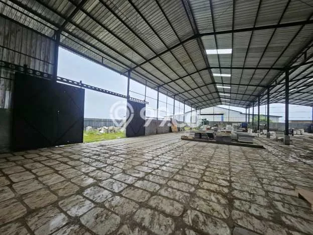 Disewakan Gudang komersial di Kaliwungu luas bangunan 1700m2 Disewakan Gudang komersial di Kaliwungu luas bangunan 1700m2